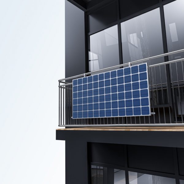 Flach am Geländer montiert